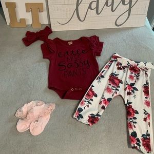 Burgundy floral set